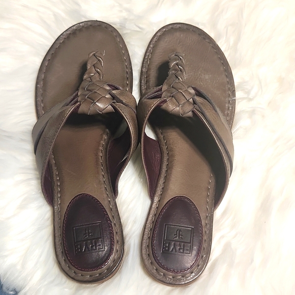 Frye Carson twisted sandal size 6.5 - Picture 1 of 6